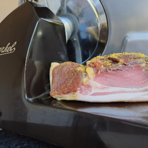 Rauwe ham met een vleugje kerrie en kokos